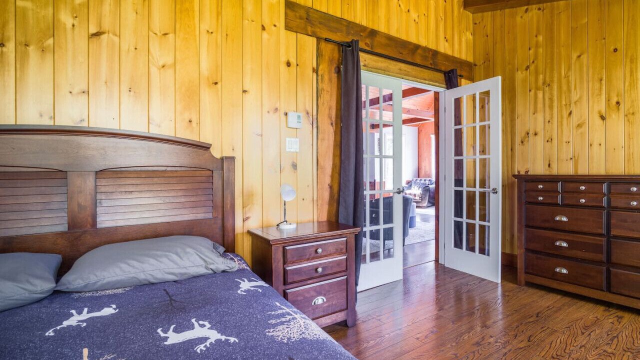 Photo of Bedroom in St-Adolphe-d'Howard