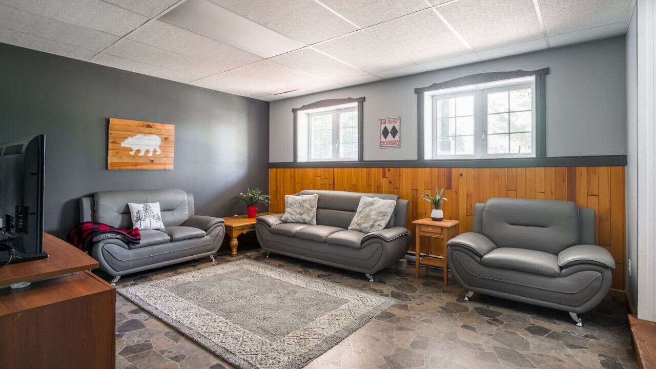 Photo of Livingroom in St-Adolphe-d'Howard
