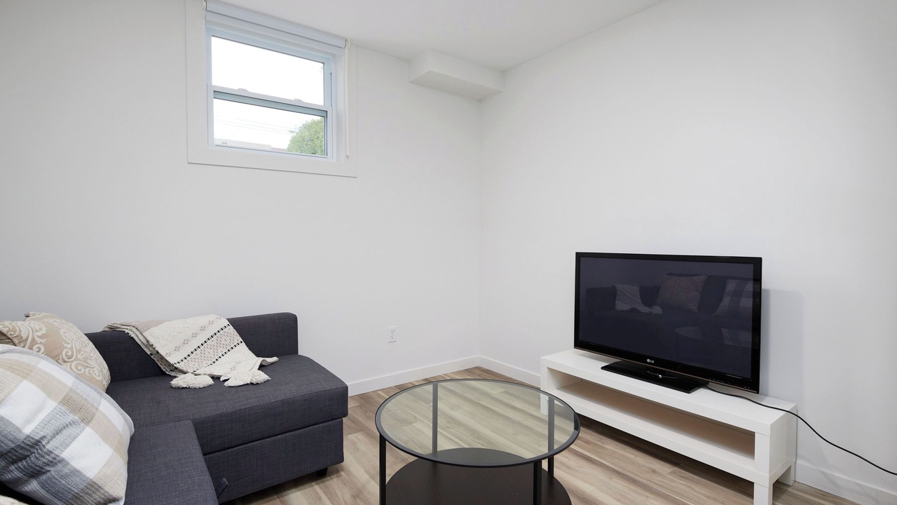 Photo of Livingroom in Ahuntsic