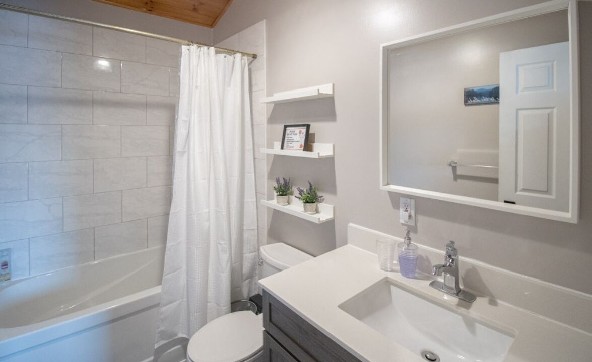 Photo of Bathroom in Havelock-Belmont-Methuen
