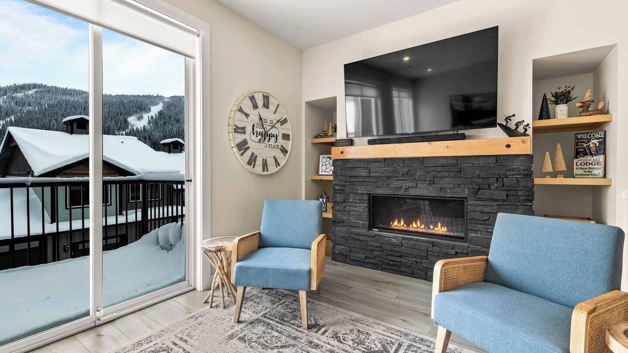Photo of Livingroom in Sun Peaks