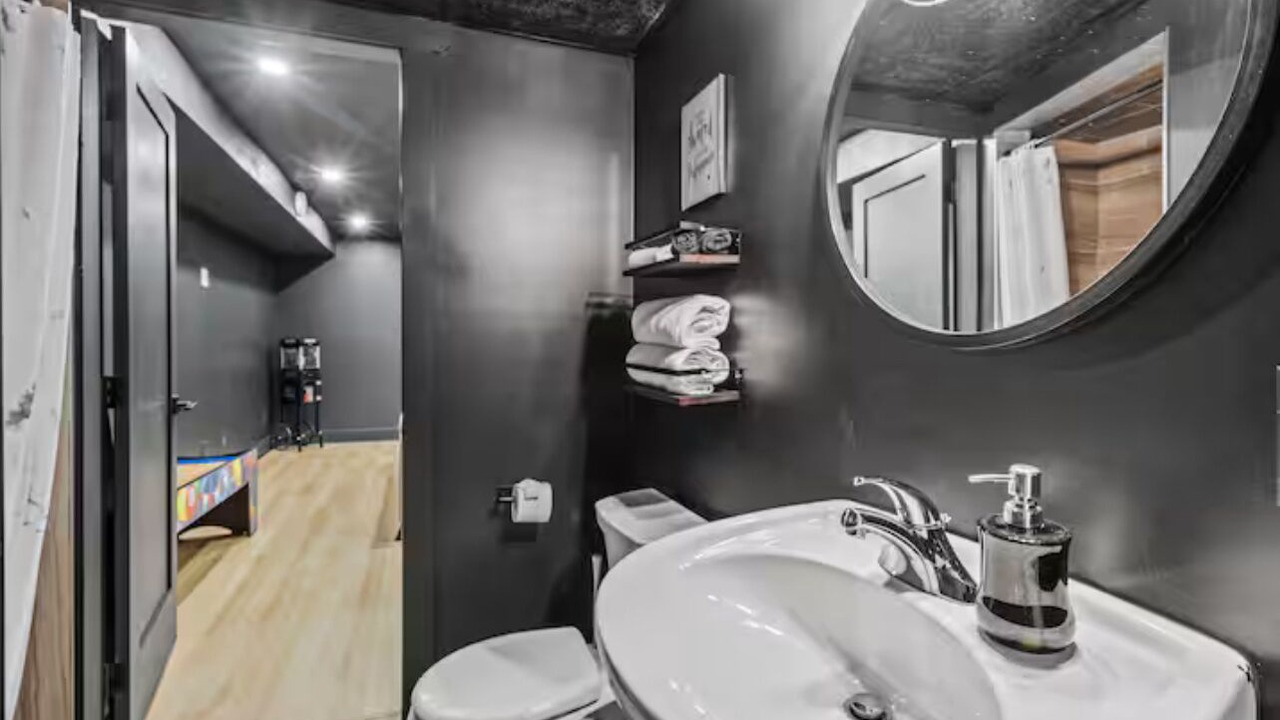 Photo of Bathroom in Swansea Point