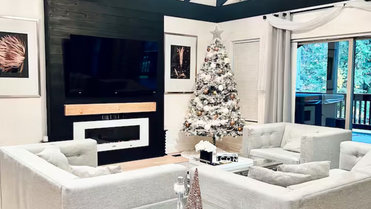 Photo of Livingroom in Swansea Point