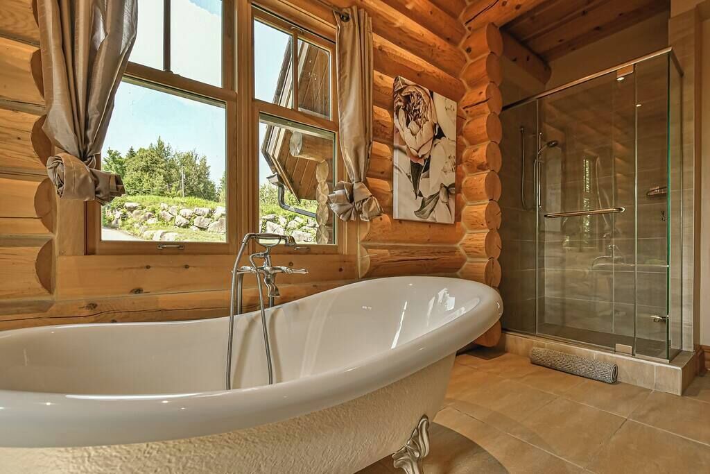 Photo of Bathroom in Saint-Faustin-Lac-Carre