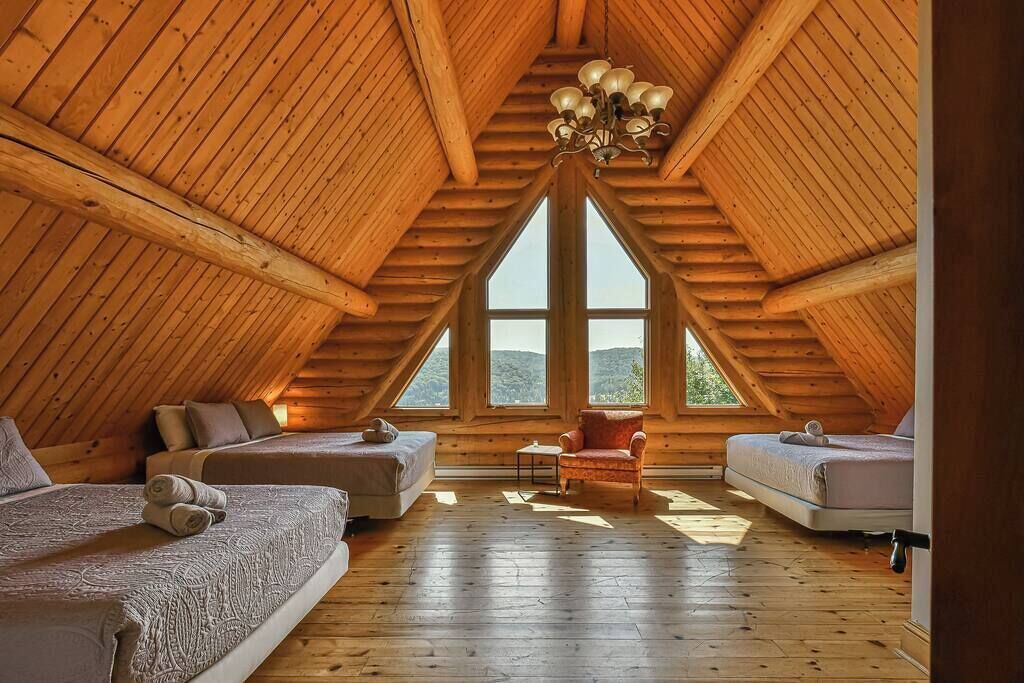 Photo of Bedroom in Saint-Faustin-Lac-Carre