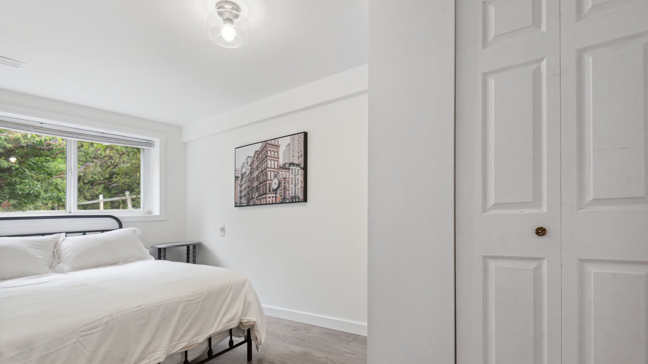 Photo of Bedroom in Cobble Hill