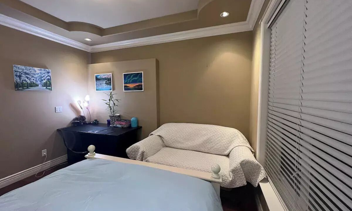 Photo of Bedroom in Steveston