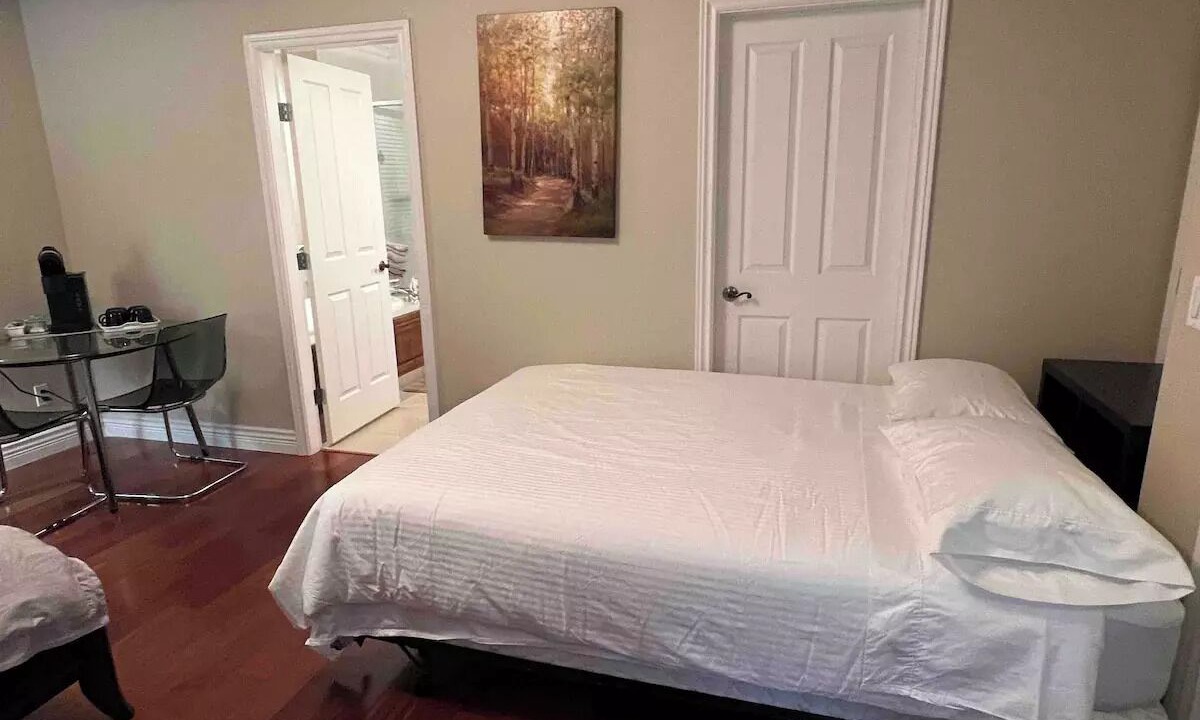Photo of Bedroom in Steveston