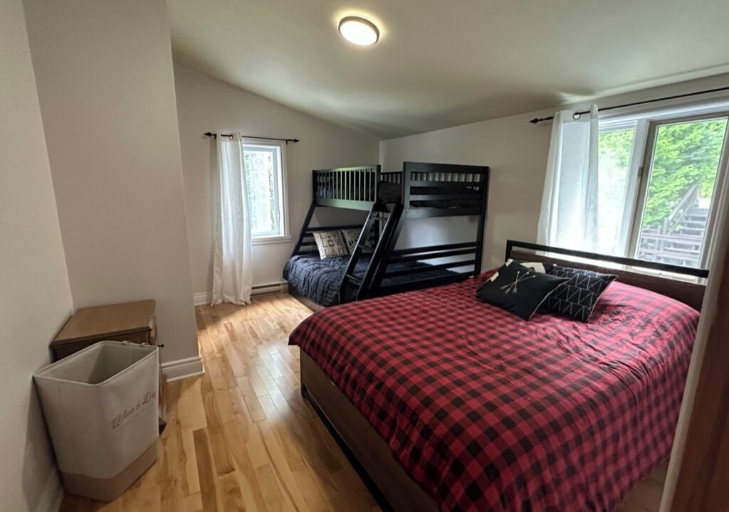 Photo of Bedroom in Sainte-Marguerite-du-Lac-Masson