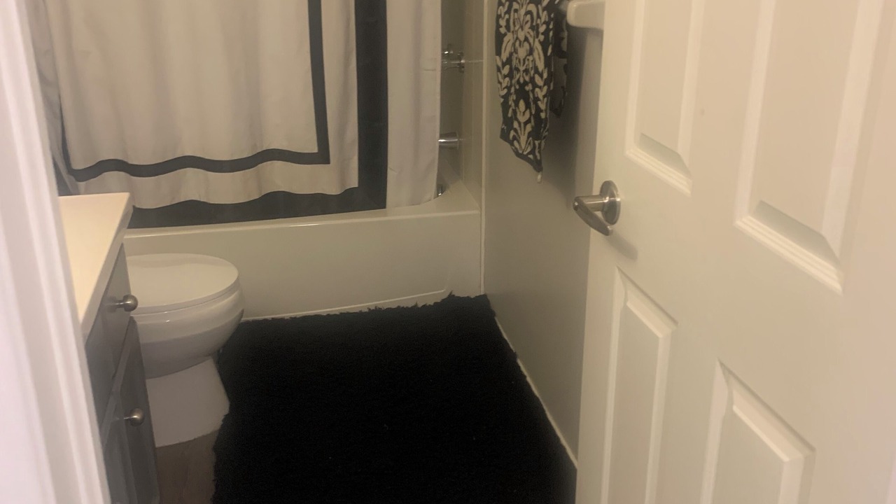 Photo of Bathroom in Caledonia