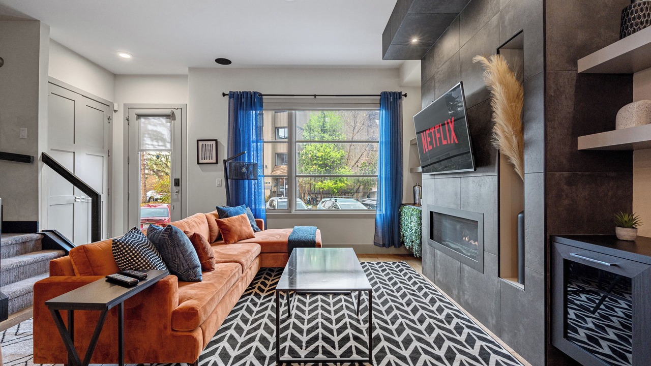 Photo of Livingroom in Hillhurst