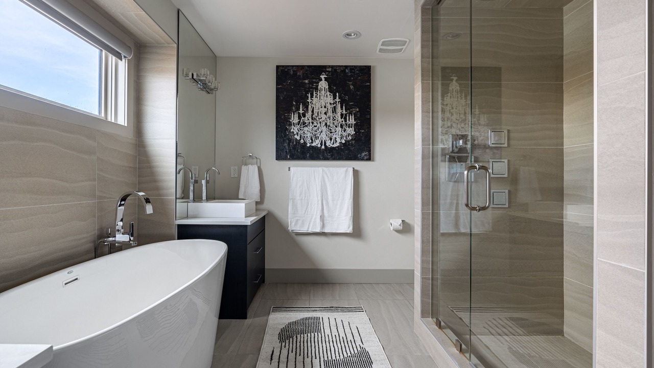 Photo of Bathroom in Hillhurst