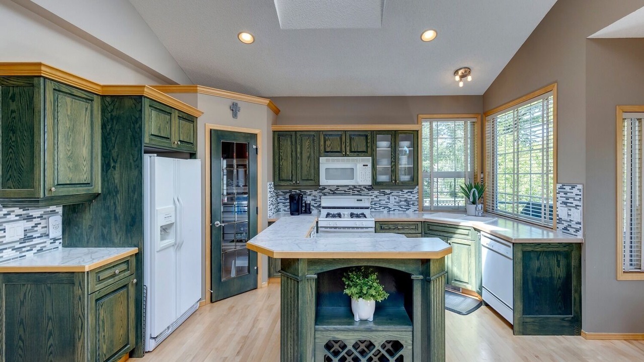Photo of Kitchen in Southeast Calgary