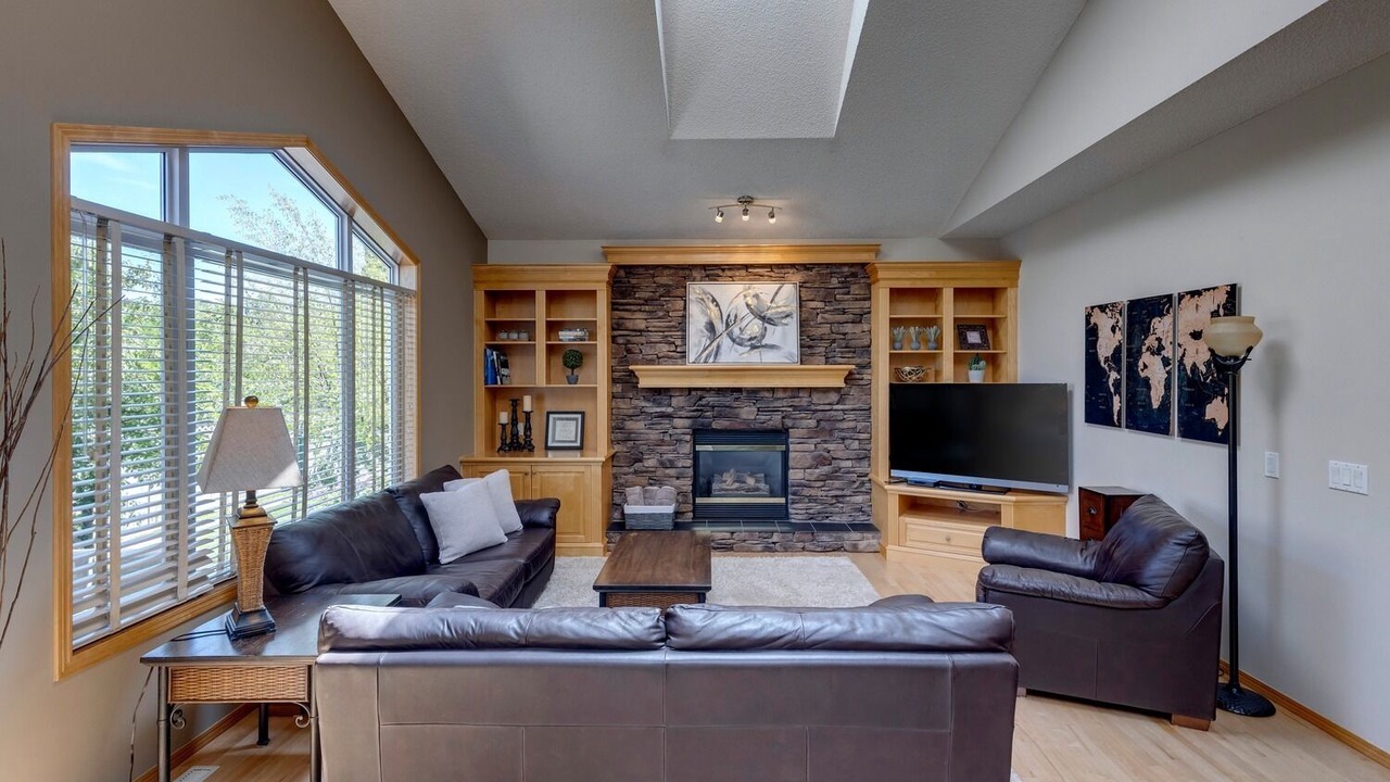 Photo of Livingroom in Southeast Calgary