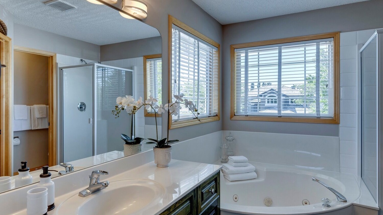 Photo of Bathroom in Southeast Calgary
