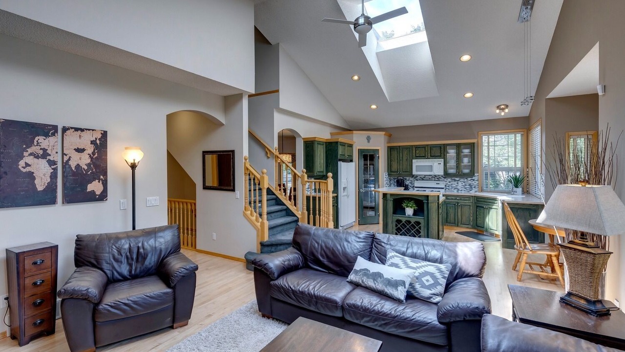 Photo of Livingroom in Southeast Calgary