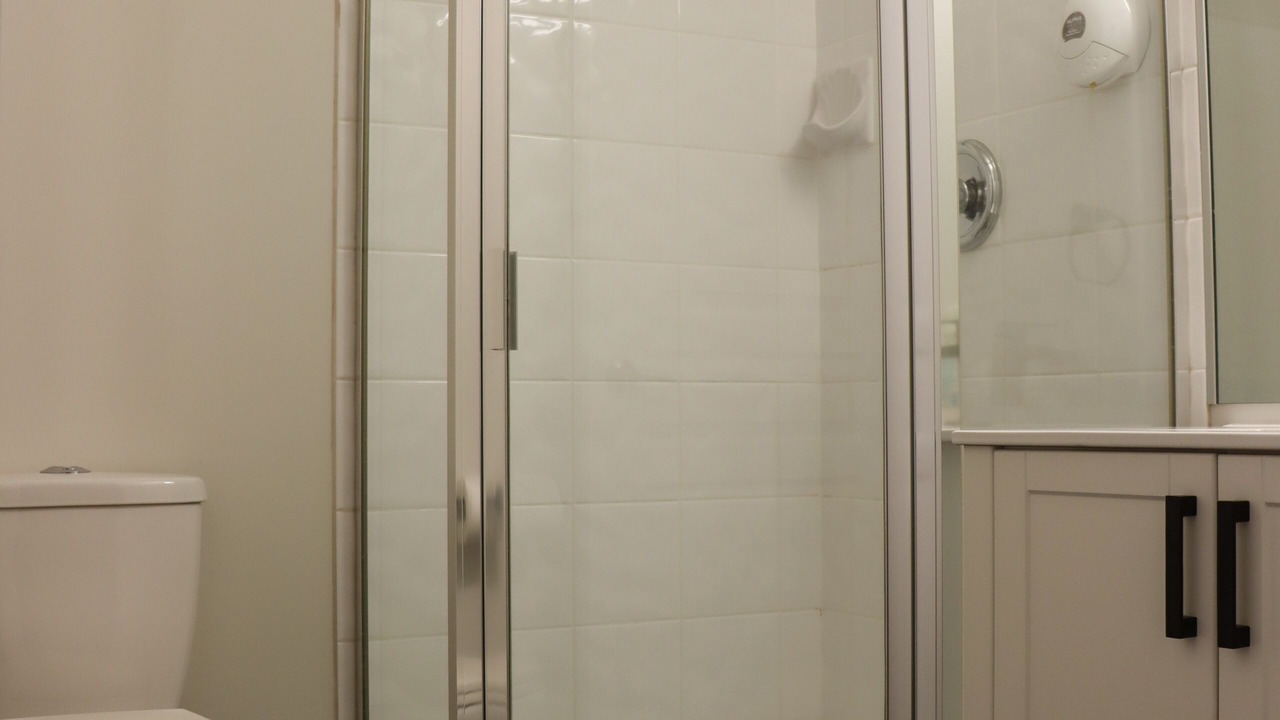 Photo of Bathroom in Courtenay