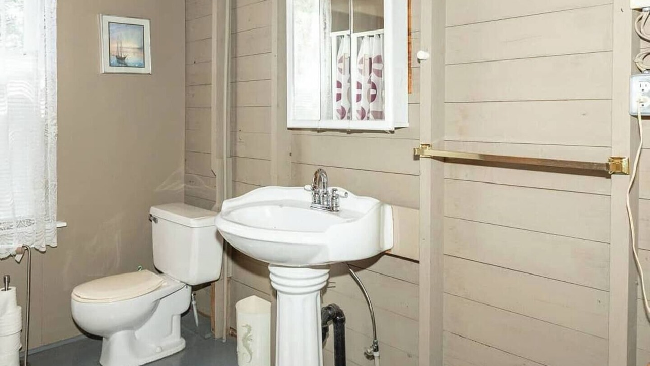Photo of Bathroom in Magnetawan