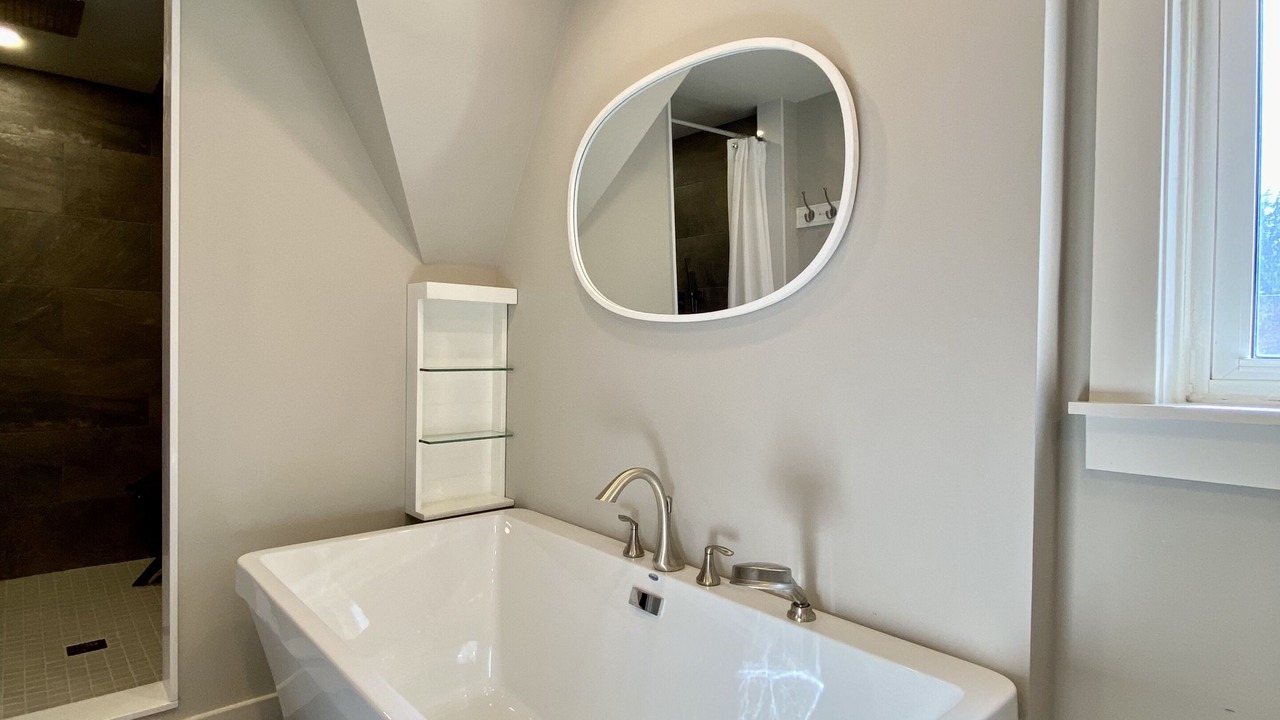 Photo of Bathroom in Clearview
