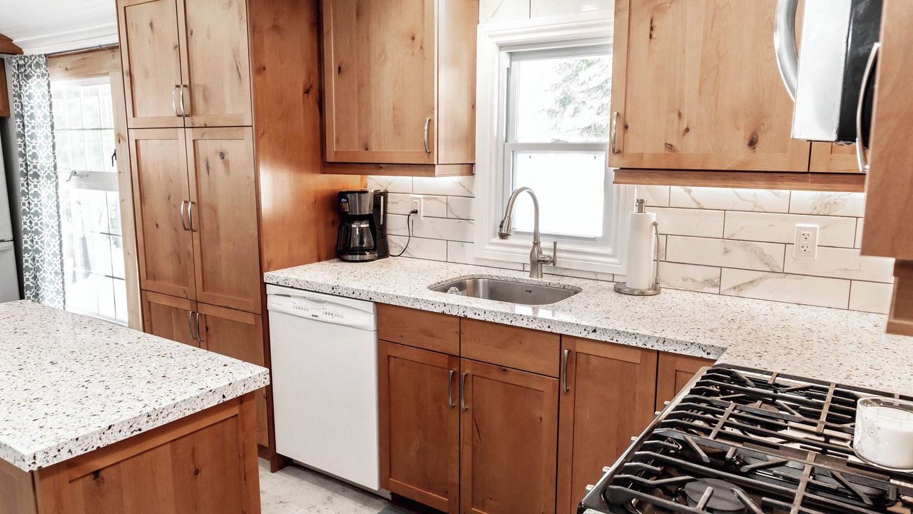 Photo of Kitchen in Dysart et al