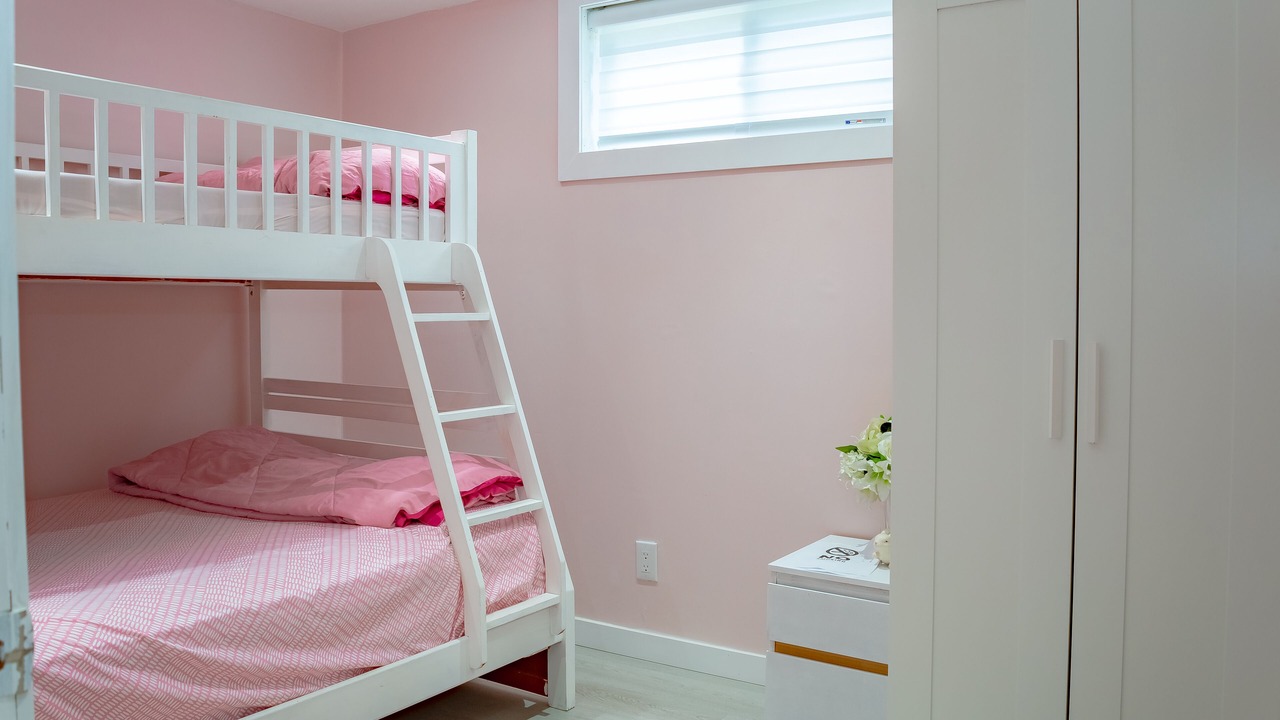 Photo of Bedroom in Mississauga Valleys