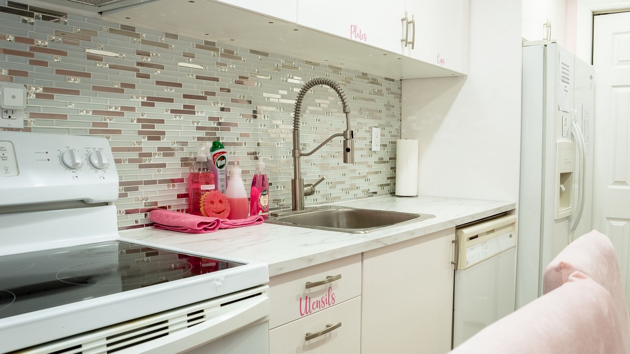 Photo of Kitchen in Mississauga Valleys