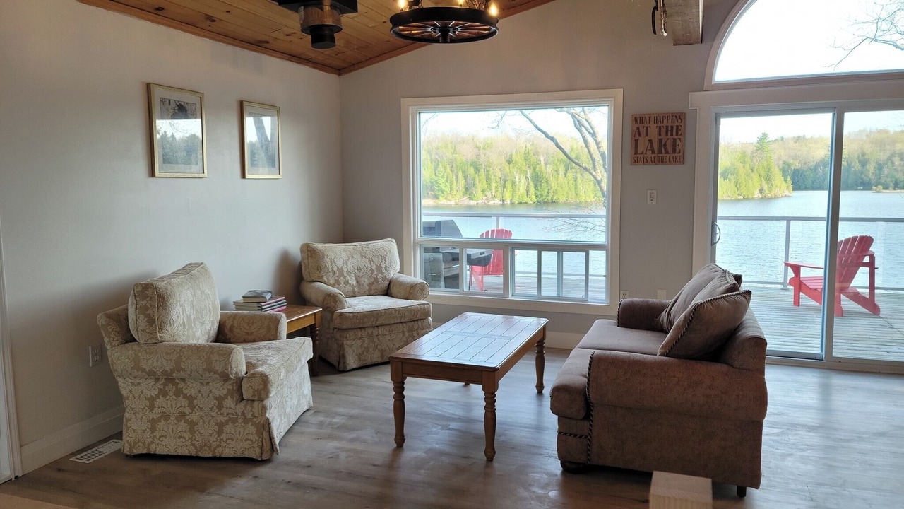Photo of Livingroom in McKellar