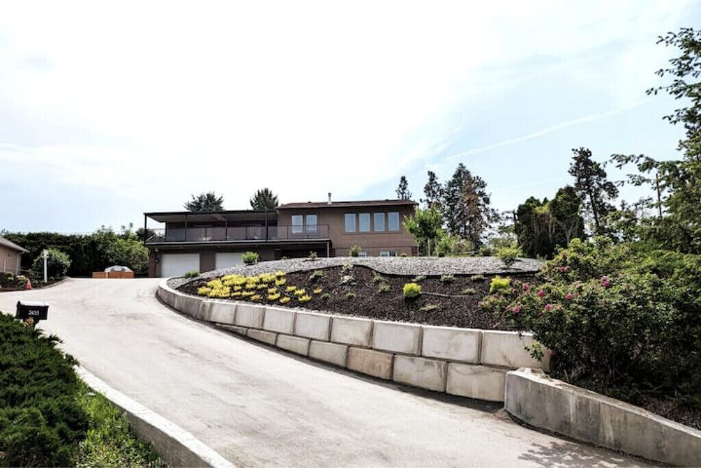 Photo of Outdoor in Southeast Kelowna