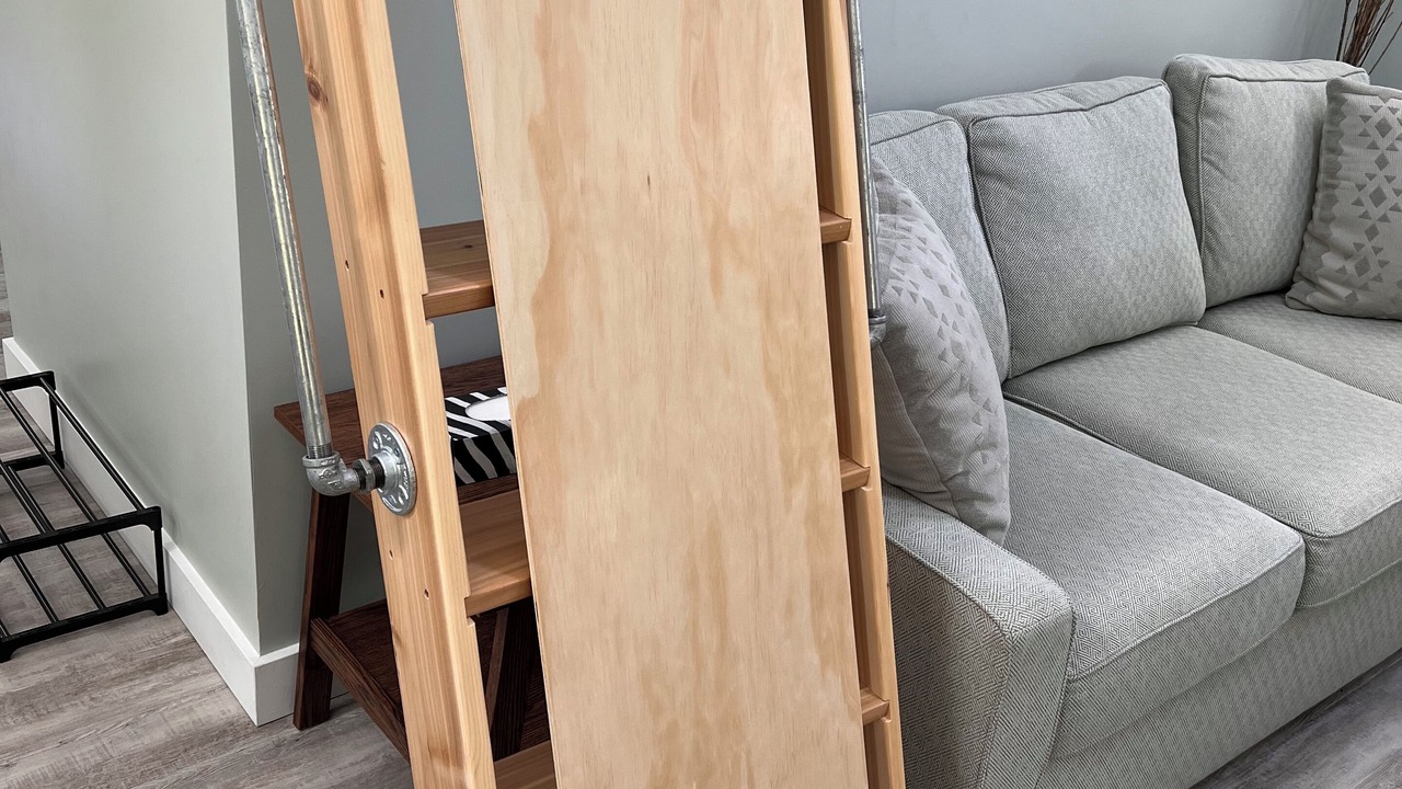 Photo of Livingroom in Colwood
