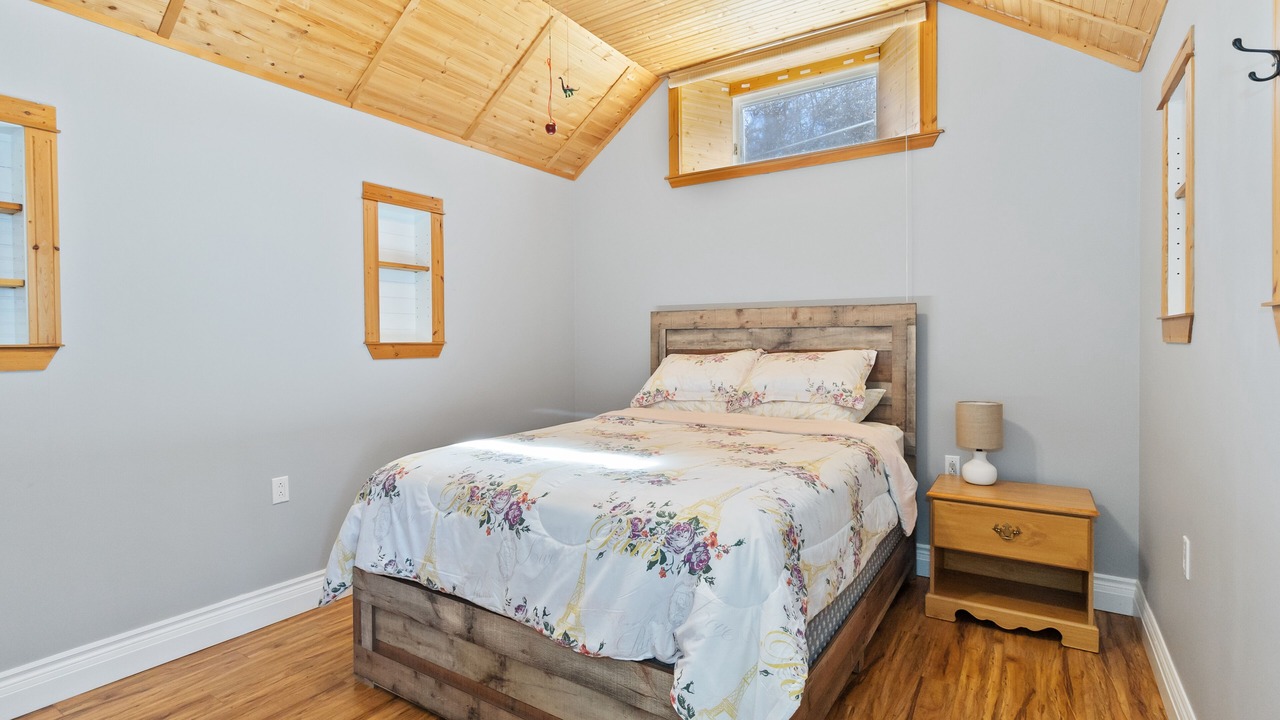 Photo of Bedroom in Heckmans Island