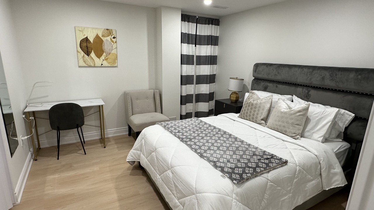 Photo of Bedroom in Halton Regional Municipality