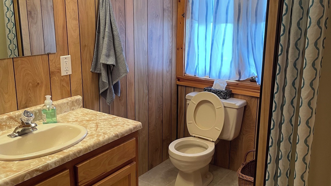 Photo of Bathroom in Kings County