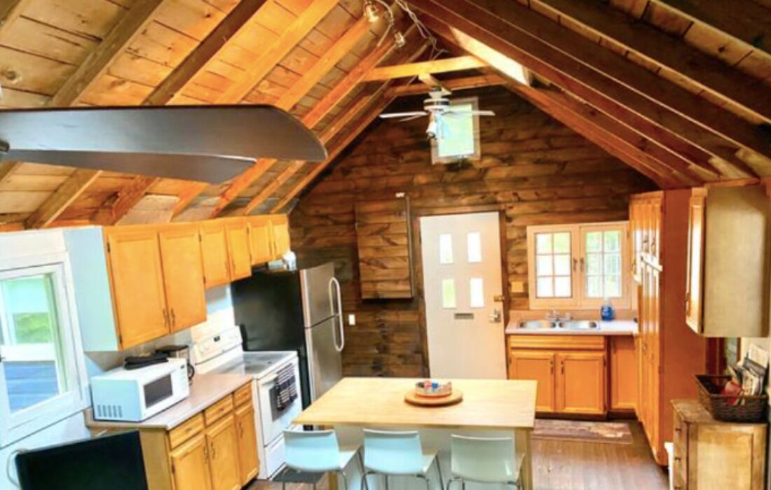 Photo of Kitchen in Dysart et al