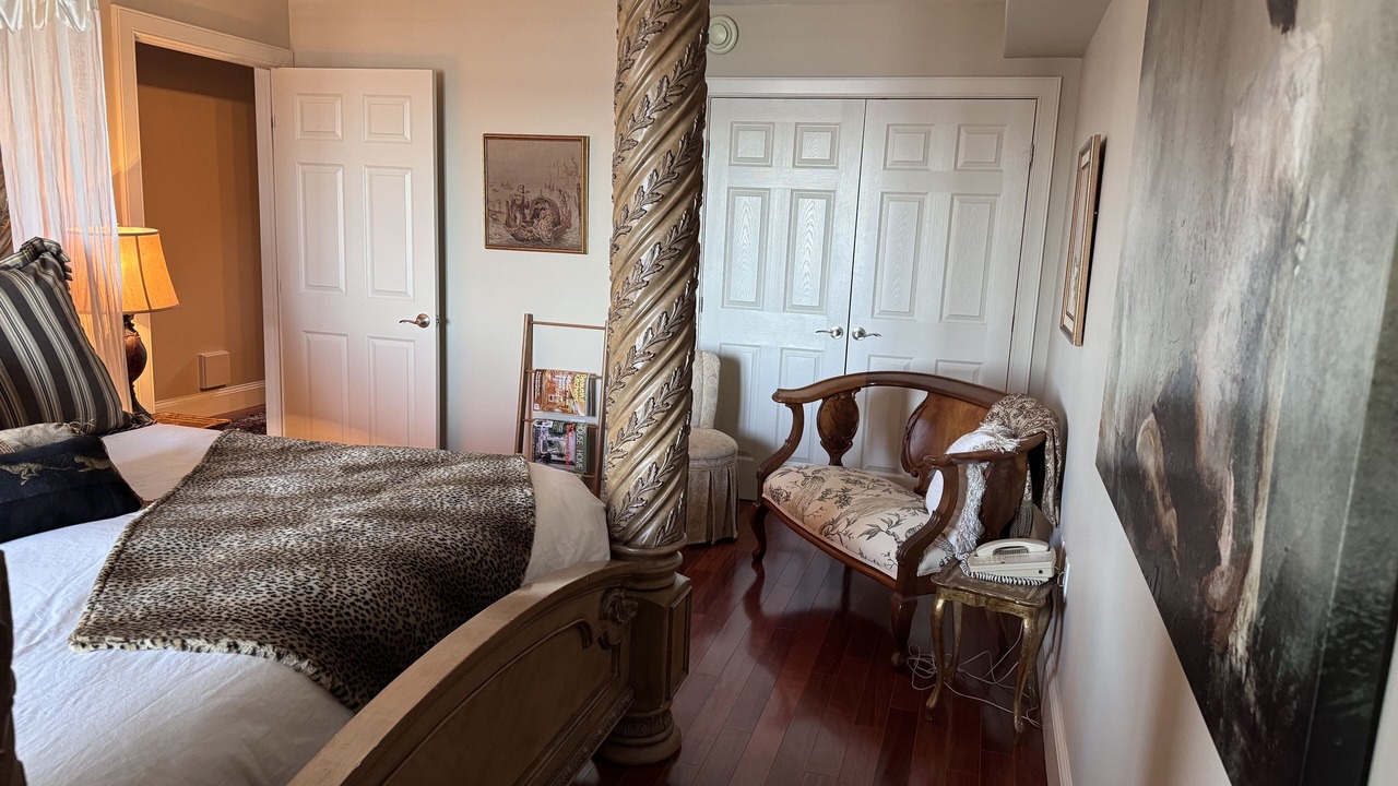 Photo of Bedroom in Western Shore
