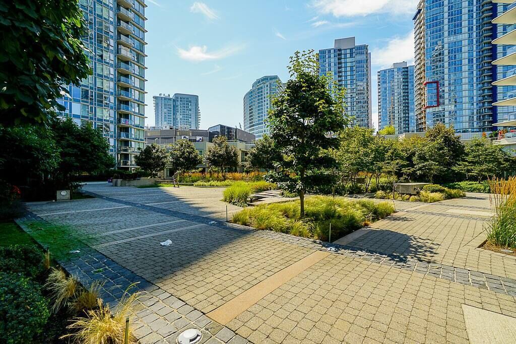 Photo of Outdoor in Crosstown