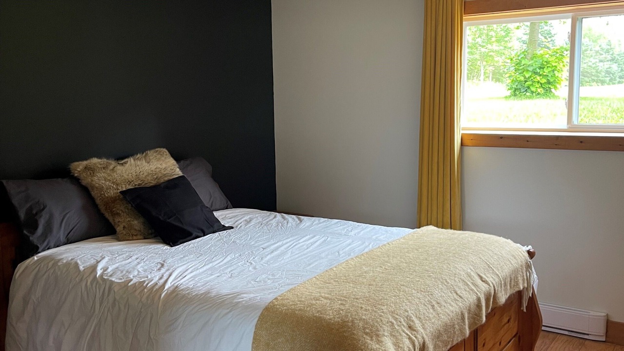 Photo of Bedroom in Val-Alain