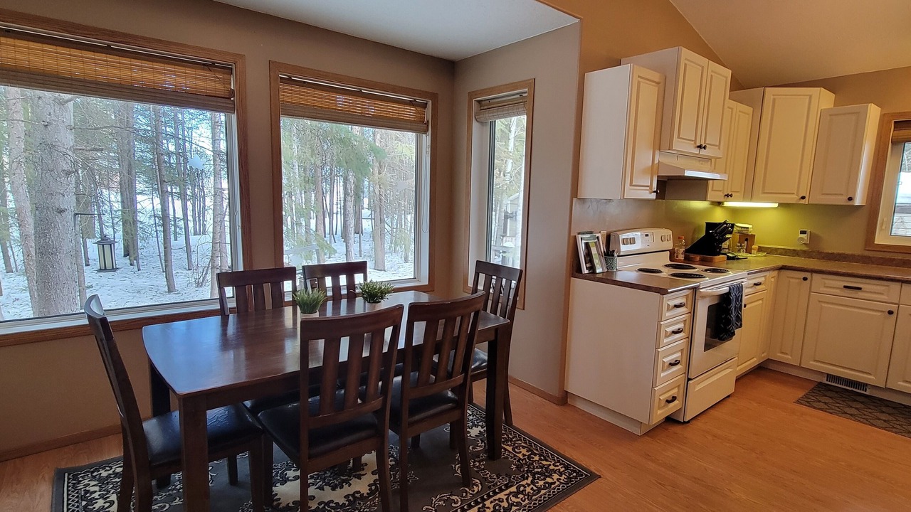 Photo of Kitchen in Chitek Lake