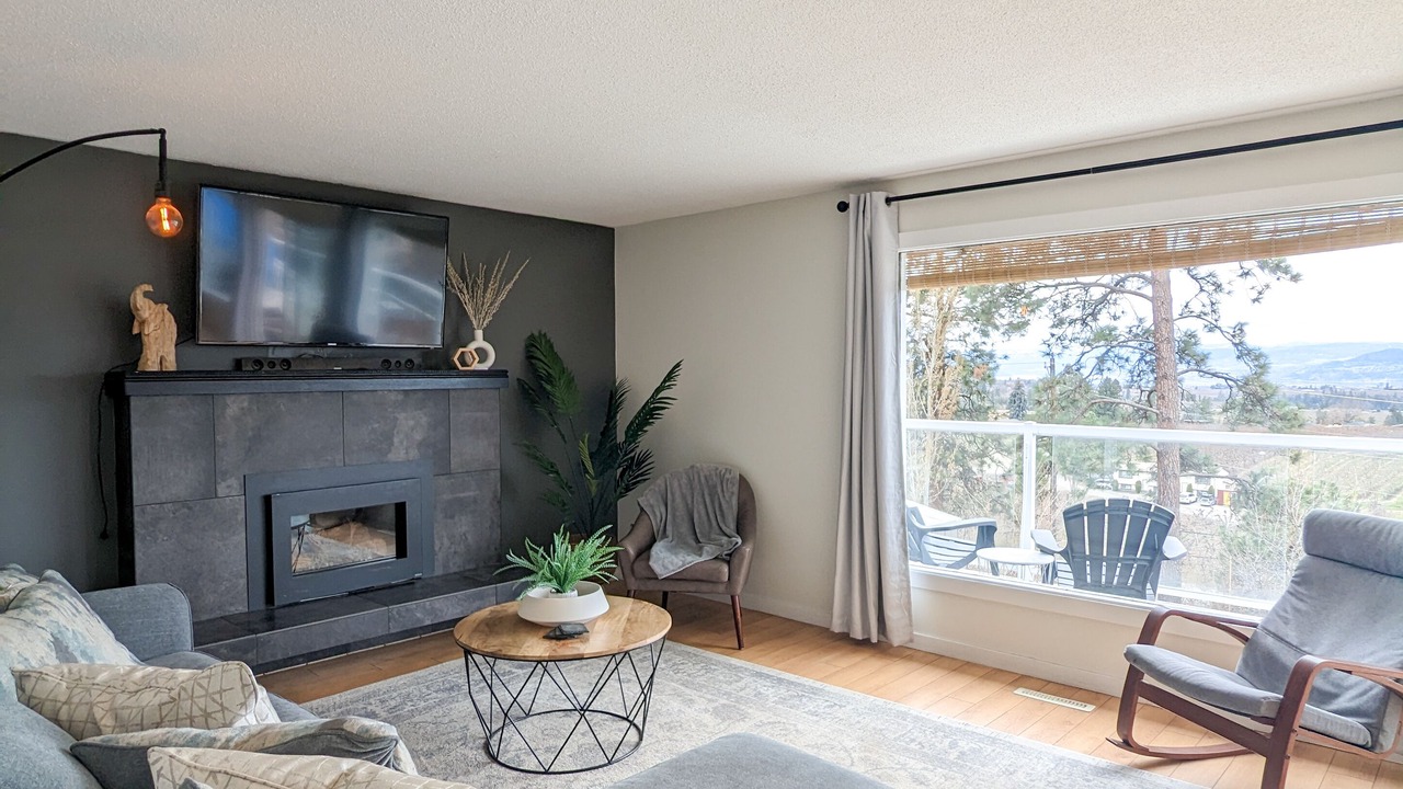 Photo of Livingroom in Black Mountain