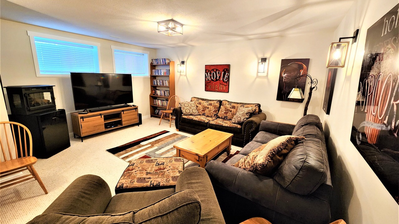 Photo of Livingroom in East Kootenay