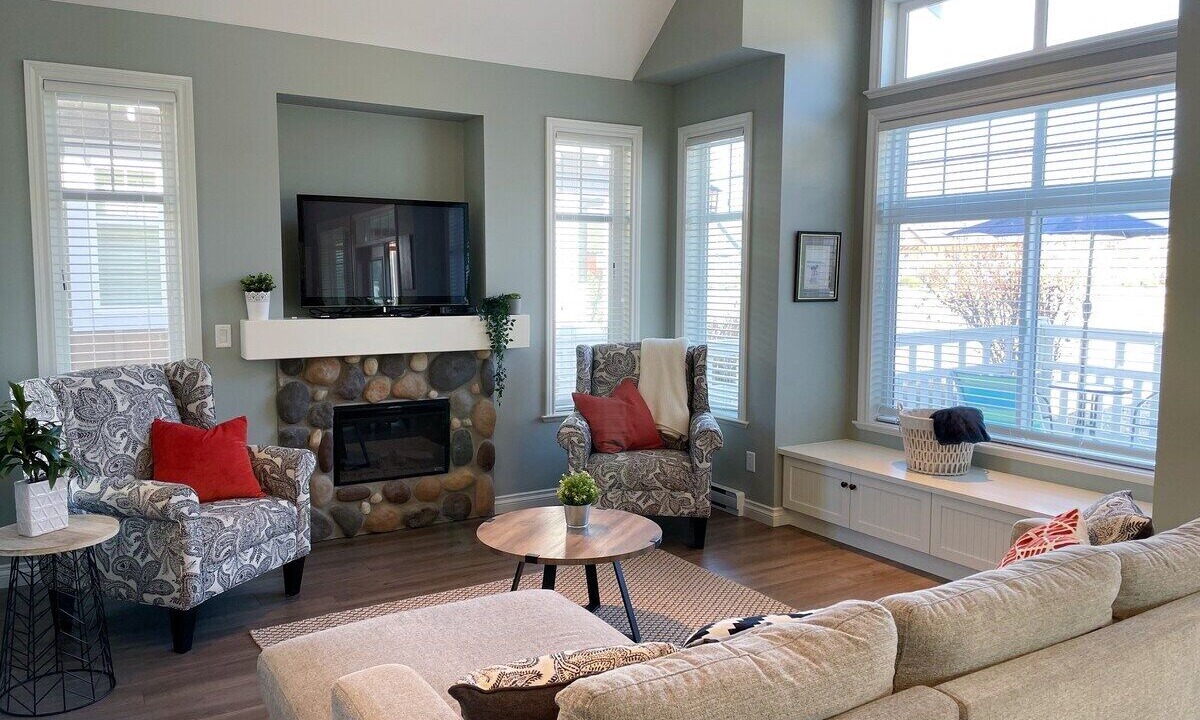 Photo of Livingroom in Okanagan-Similkameen