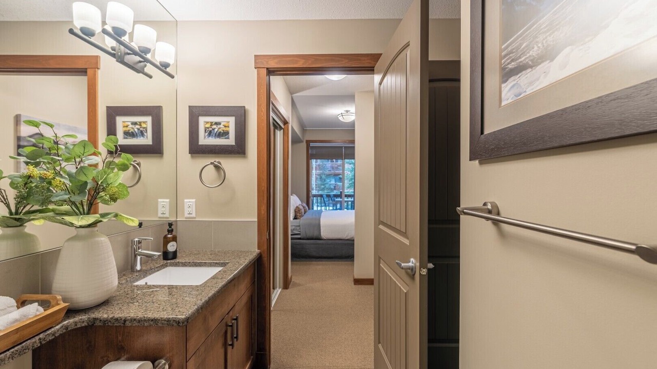 Photo of Bathroom in Canmore