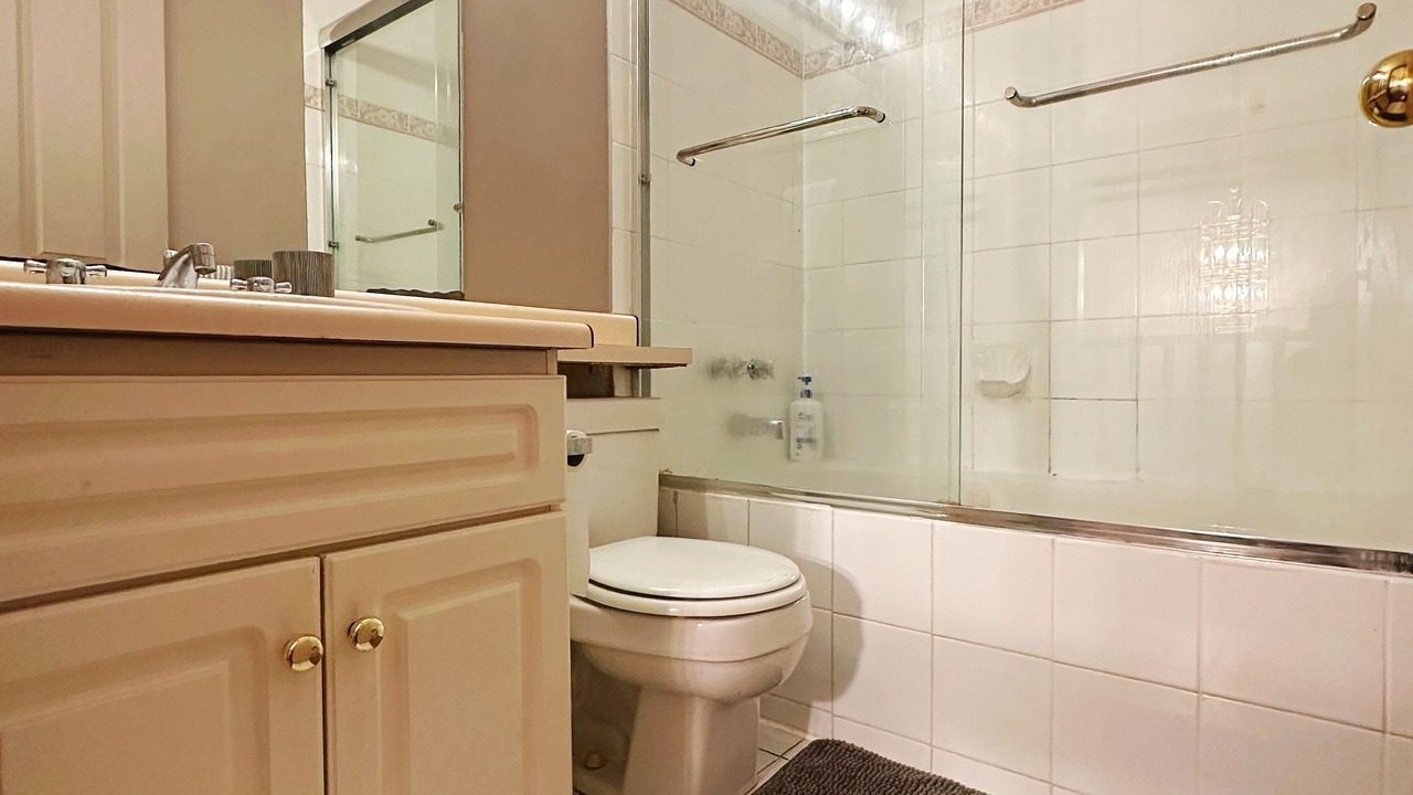 Photo of Bathroom in West Point Grey