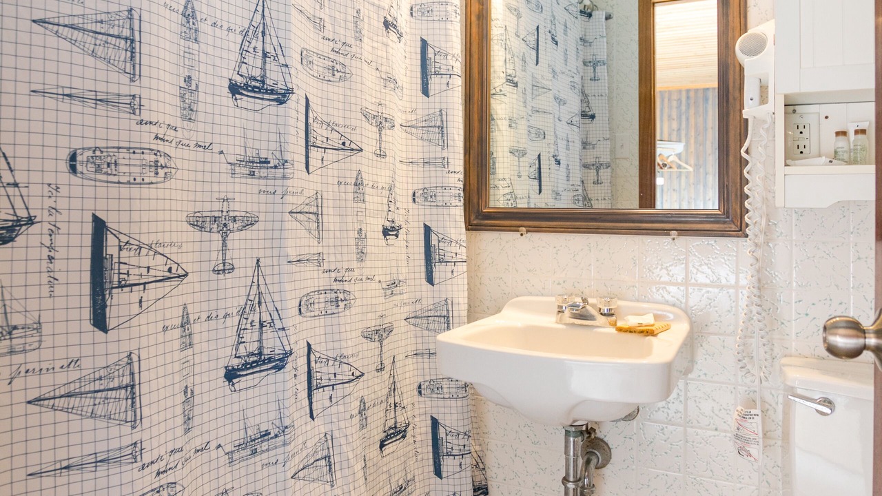Photo of Bathroom in North Lake