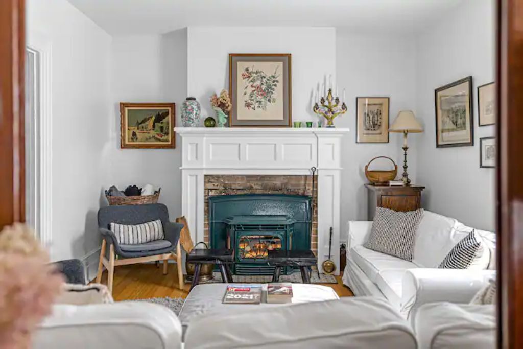 Photo of Livingroom in Portland