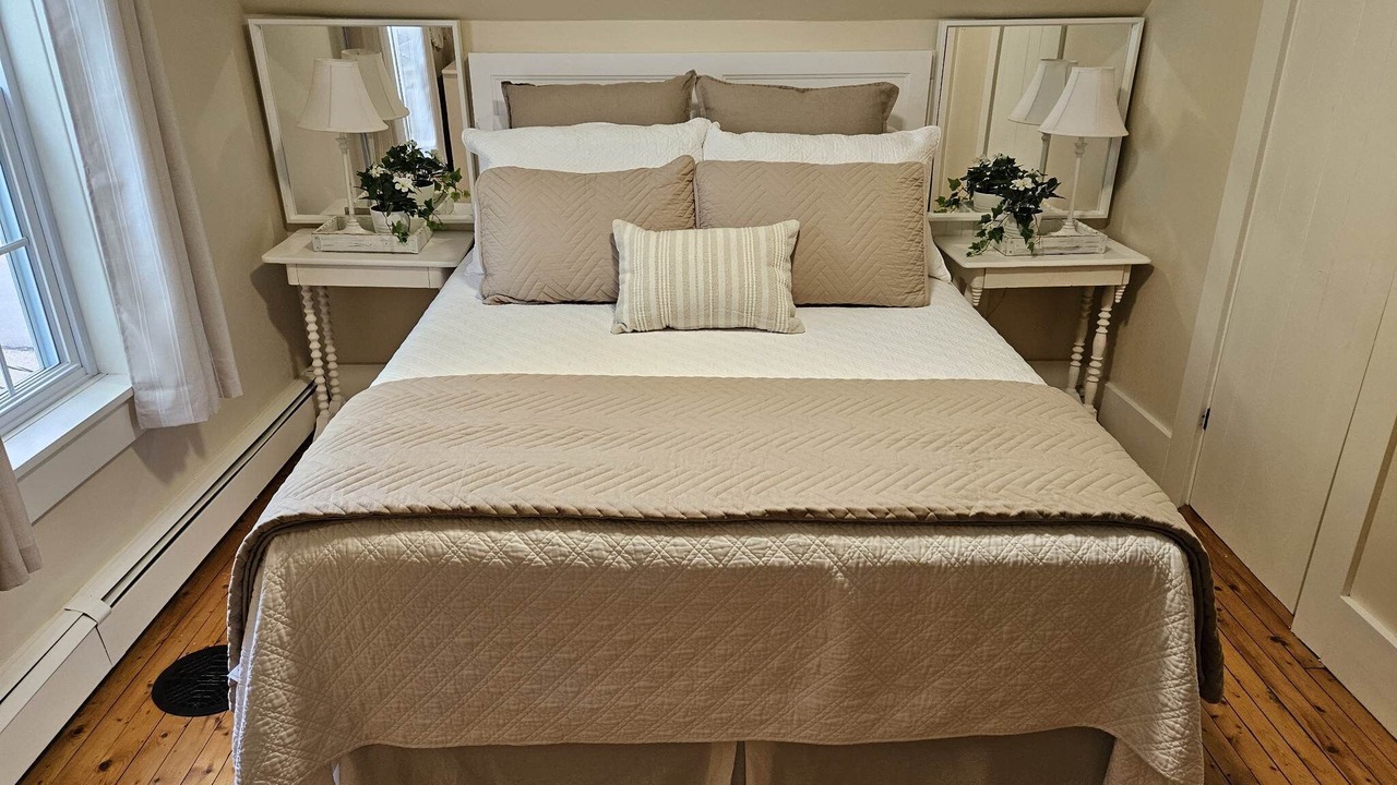 Photo of Bedroom in Mahone Bay