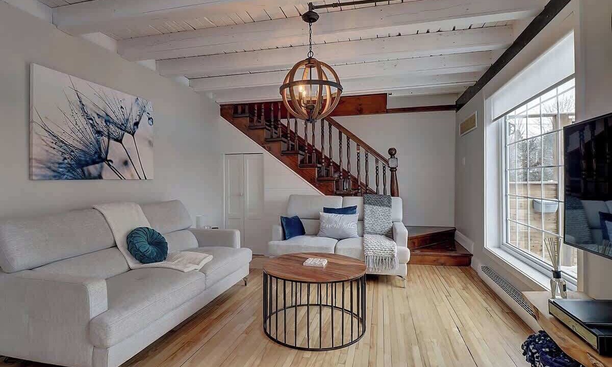 Photo of Livingroom in Stanstead Township