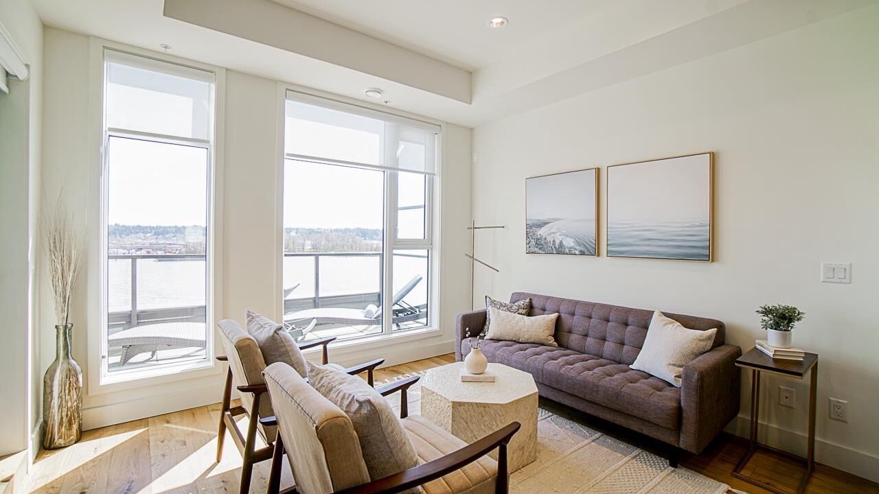 Photo of Livingroom in New Westminster