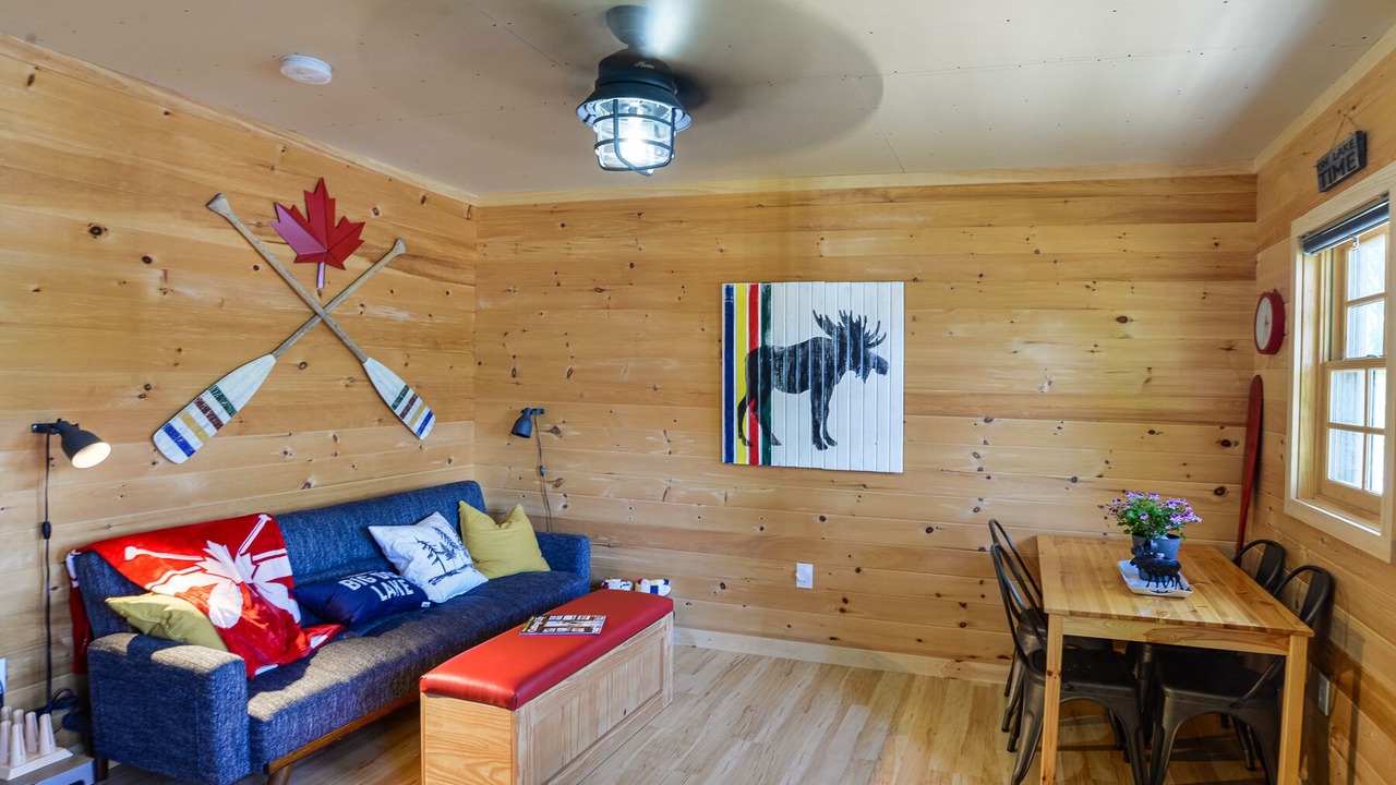 Photo of Livingroom in McMurrich/Monteith