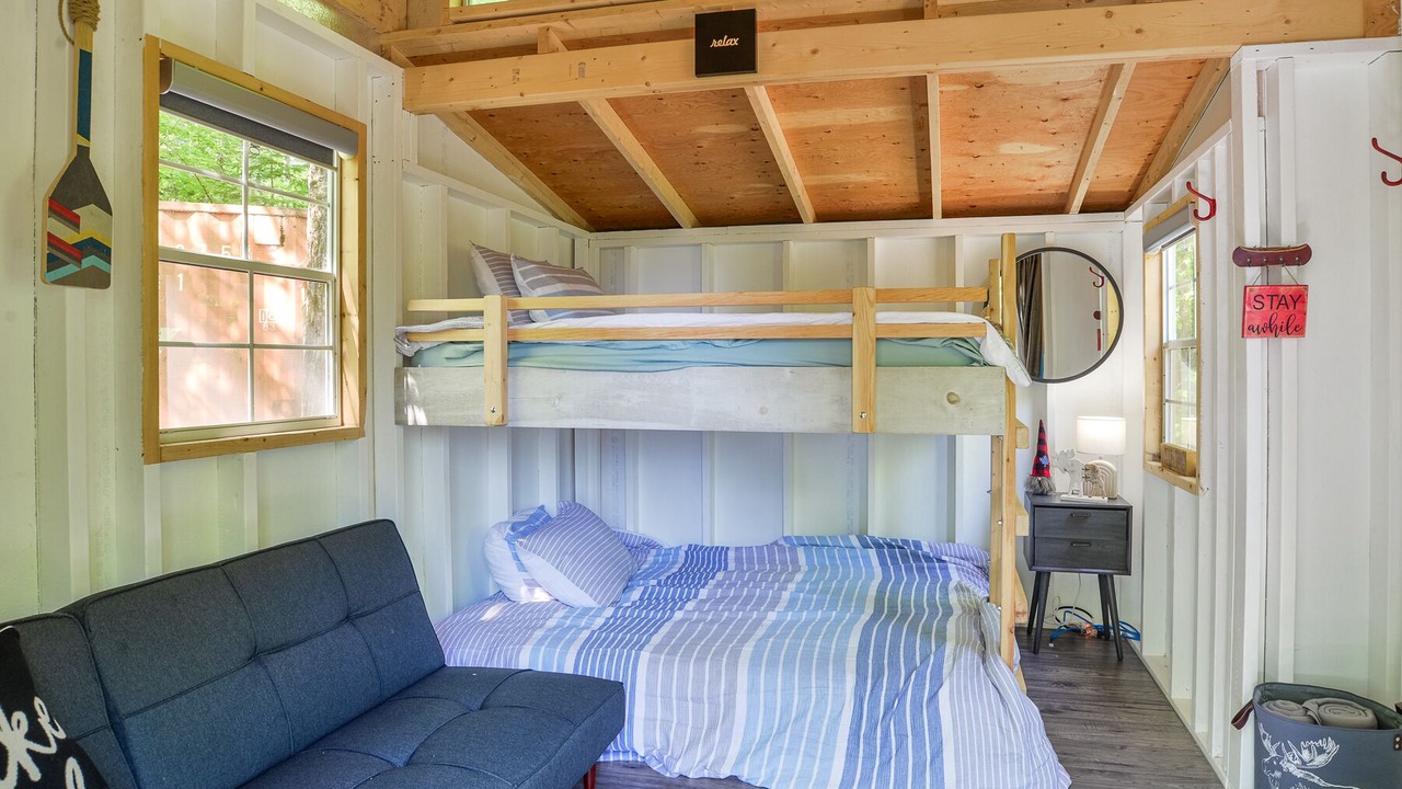 Photo of Bedroom in McMurrich/Monteith
