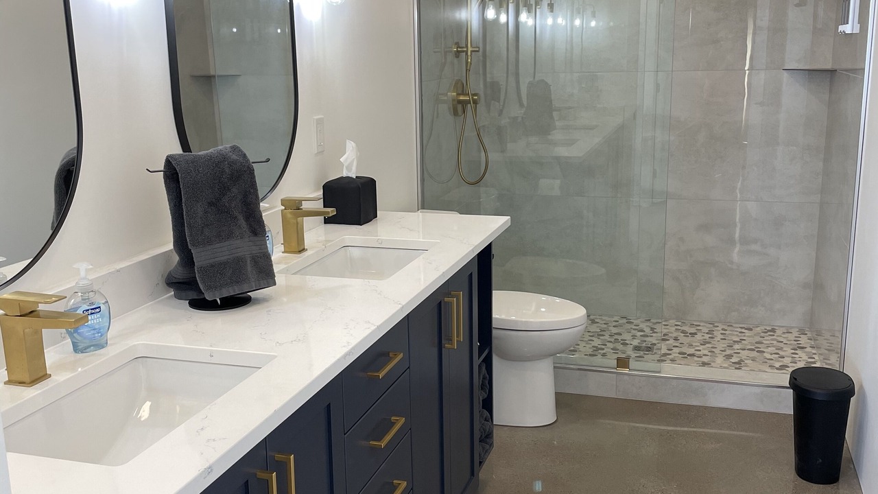 Photo of Bathroom in Malignant Cove